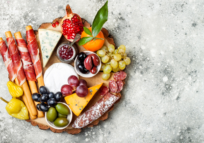 charcuterie-board-a-guide-to-creating-the-perfect-spread