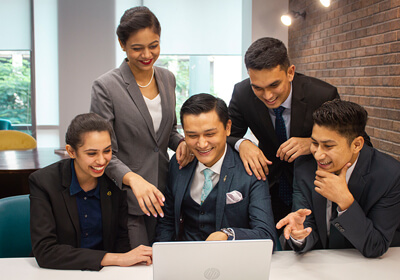 4-reasons-why-a-degree-in-service-operations-makes-you-highly-employable