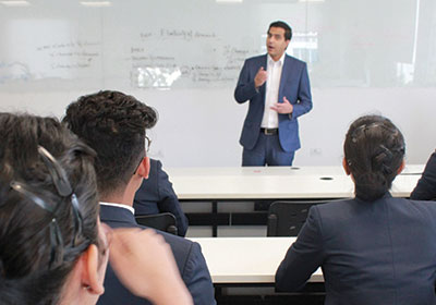 importance-of-communication-in-hospitality