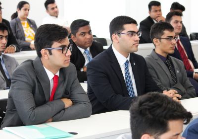 five-key-things-to-consider-while-choosing-a-college