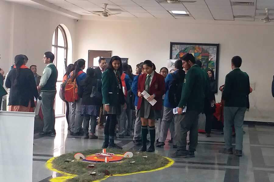 dlf-school-shahiabad